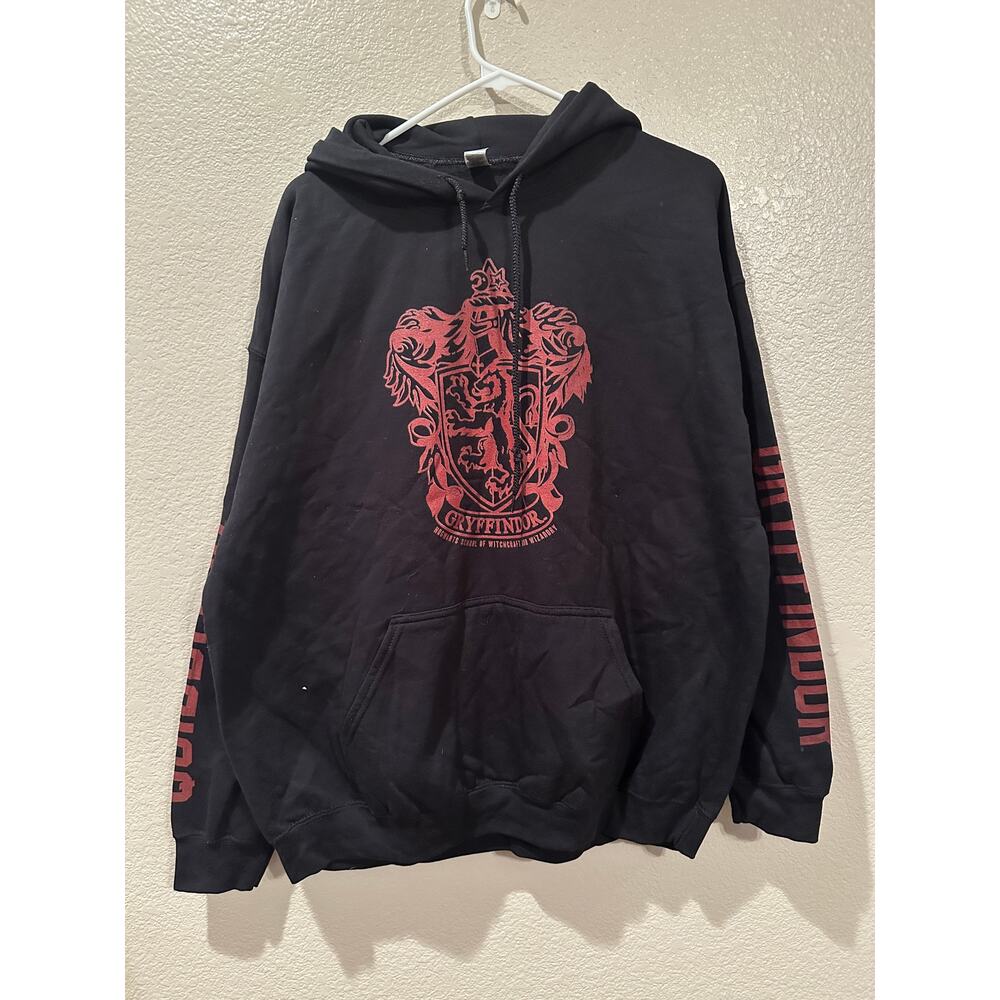 NWOT Harry Potter Hogwarts Gryffindor Quidditch Black and Red Hoodie XL